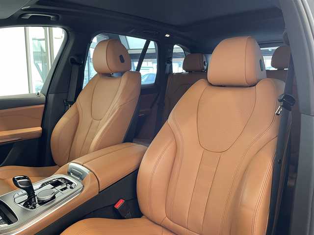 ＢＭＷ Ｘ５ xDrive 35d Mスポーツ 愛知県 2020(令2)年 1.2万km 紺 パノラミックＳ／Ｒ　/ＨＵＤ　/ライブコクピット　/コンフォートアクセス　/アンビエントエアー　/純正ナビ　/Ｂｌｕｅｔｏｏｔｈ　/３６０度カメラ　/フルセグＴＶ　/ミラーリンク　/ＡＣＣ　/ＬＫＡ　/BSM/ワイヤレス充電/ジェスチャーコントロール/インテリジェントセーフティ/パワーバックドア/ETC2.0/ドライブレコーダー/プッシュスタート/ウィンカーミラー/アイドリングストップ