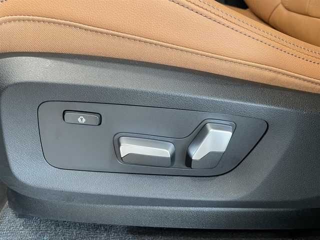 ＢＭＷ Ｘ５ xDrive 35d Mスポーツ 愛知県 2020(令2)年 1.2万km 紺 パノラミックＳ／Ｒ　/ＨＵＤ　/ライブコクピット　/コンフォートアクセス　/アンビエントエアー　/純正ナビ　/Ｂｌｕｅｔｏｏｔｈ　/３６０度カメラ　/フルセグＴＶ　/ミラーリンク　/ＡＣＣ　/ＬＫＡ　/BSM/ワイヤレス充電/ジェスチャーコントロール/インテリジェントセーフティ/パワーバックドア/ETC2.0/ドライブレコーダー/プッシュスタート/ウィンカーミラー/アイドリングストップ