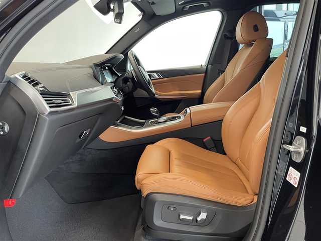 ＢＭＷ Ｘ５ xDrive 35d Mスポーツ 愛知県 2020(令2)年 1.2万km 紺 パノラミックＳ／Ｒ　/ＨＵＤ　/ライブコクピット　/コンフォートアクセス　/アンビエントエアー　/純正ナビ　/Ｂｌｕｅｔｏｏｔｈ　/３６０度カメラ　/フルセグＴＶ　/ミラーリンク　/ＡＣＣ　/ＬＫＡ　/BSM/ワイヤレス充電/ジェスチャーコントロール/インテリジェントセーフティ/パワーバックドア/ETC2.0/ドライブレコーダー/プッシュスタート/ウィンカーミラー/アイドリングストップ