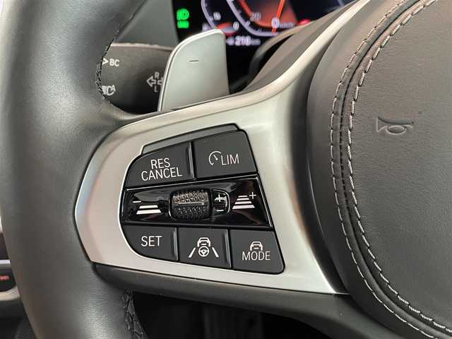 ＢＭＷ Ｘ５ xDrive 35d Mスポーツ 愛知県 2020(令2)年 1.2万km 紺 パノラミックＳ／Ｒ　/ＨＵＤ　/ライブコクピット　/コンフォートアクセス　/アンビエントエアー　/純正ナビ　/Ｂｌｕｅｔｏｏｔｈ　/３６０度カメラ　/フルセグＴＶ　/ミラーリンク　/ＡＣＣ　/ＬＫＡ　/BSM/ワイヤレス充電/ジェスチャーコントロール/インテリジェントセーフティ/パワーバックドア/ETC2.0/ドライブレコーダー/プッシュスタート/ウィンカーミラー/アイドリングストップ
