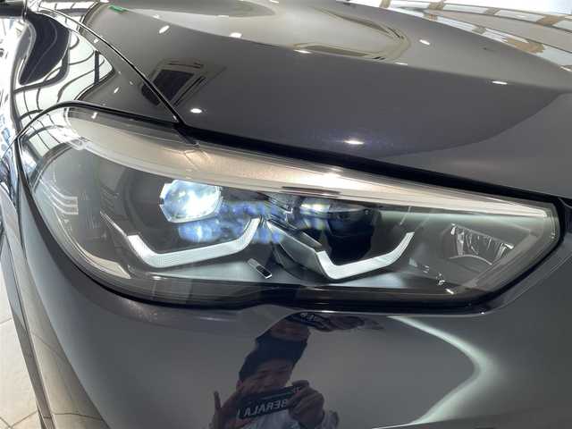 ＢＭＷ Ｘ５ xDrive 35d Mスポーツ 愛知県 2020(令2)年 1.2万km 紺 パノラミックＳ／Ｒ　/ＨＵＤ　/ライブコクピット　/コンフォートアクセス　/アンビエントエアー　/純正ナビ　/Ｂｌｕｅｔｏｏｔｈ　/３６０度カメラ　/フルセグＴＶ　/ミラーリンク　/ＡＣＣ　/ＬＫＡ　/BSM/ワイヤレス充電/ジェスチャーコントロール/インテリジェントセーフティ/パワーバックドア/ETC2.0/ドライブレコーダー/プッシュスタート/ウィンカーミラー/アイドリングストップ