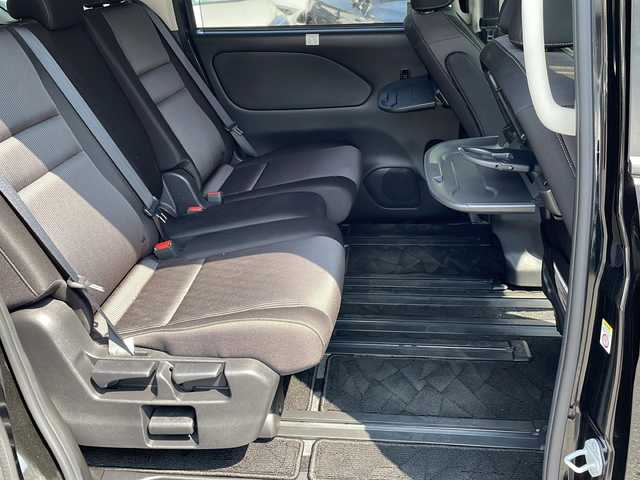 日産 セレナ ハイウェイスター V 東京都 2020(令2)年 6万km ダイヤモンドブラック セーフティーパックB/取扱説明書/社外SDナビ/（BT/AM/FM/フルセグ）/アランドビューモニター　ETC/ドライブレコーダー/プロパイロット/車線逸脱防止/後側方衝突防止支援/エマージェンシーブレーキ/ブラインドスポットモニター/両側パワースライドドア/LEDヘッドライト/純正16インチアルミ