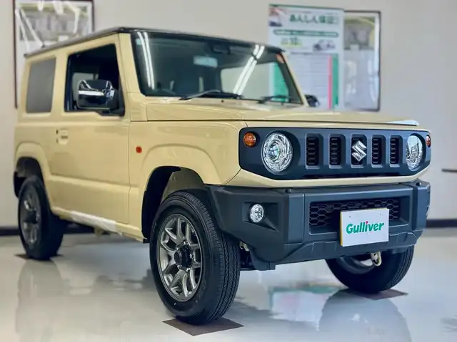 スズキ ジムニー XC 滋賀県 2025(令7)年 0.1万km シフォンアイボリーメタリックブラック2トーンルーフ ワンオーナー/イクイプスフルセグナビ/　フルセグ Bluetooth CD DVD SD/バックカメラ/デュアルセンサーブレーキサポート/誤発進抑制機能/車線逸脱警報機能/ふらつき警報機能/ハイビームアシスト/先行車発進お知らせ機能/標識認識機能/エマージェンシーストップシグナル/オートライトシステム/ライト自動消灯システム/ヒーテッドドアミラー/純正LEDヘッドライト/純正16インチアルミ/純正フロアマット/スマートキー×2/プッシュスタート/