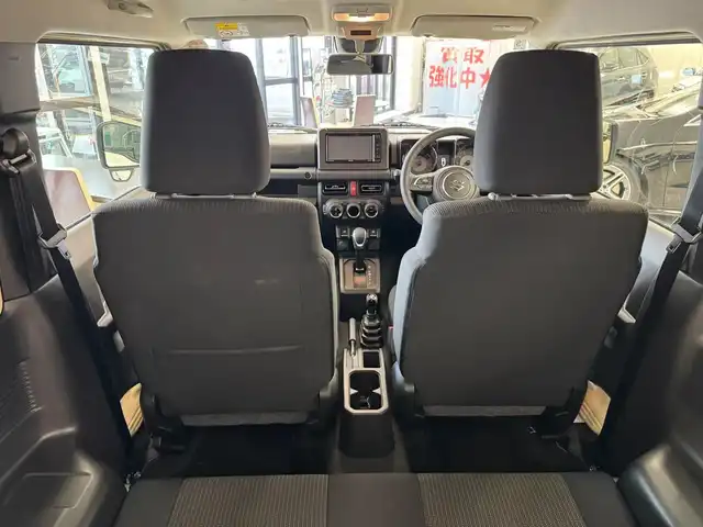 スズキ ジムニー XC 滋賀県 2025(令7)年 0.1万km シフォンアイボリーメタリックブラック2トーンルーフ ワンオーナー/イクイプスフルセグナビ/　フルセグ Bluetooth CD DVD SD/バックカメラ/デュアルセンサーブレーキサポート/誤発進抑制機能/車線逸脱警報機能/ふらつき警報機能/ハイビームアシスト/先行車発進お知らせ機能/標識認識機能/エマージェンシーストップシグナル/オートライトシステム/ライト自動消灯システム/ヒーテッドドアミラー/純正LEDヘッドライト/純正16インチアルミ/純正フロアマット/スマートキー×2/プッシュスタート/