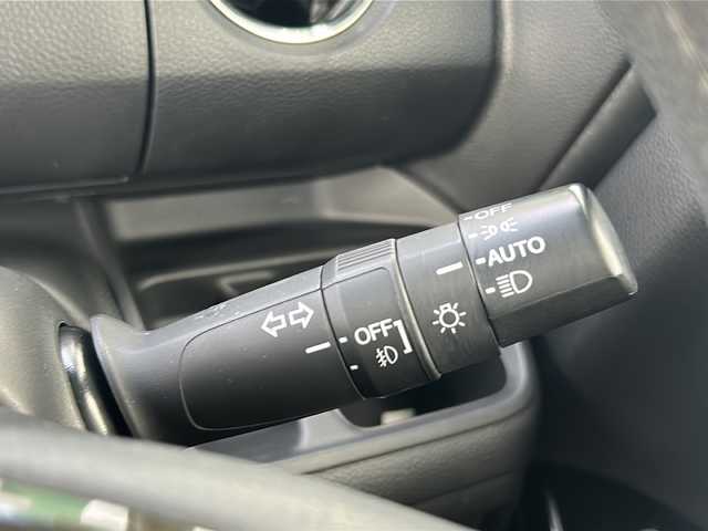 ホンダ Ｎ ＢＯＸ カスタム G L ホンダセンシング 福岡県 2020(令2)年 5.3万km クリスタルブラックパール ・純正7インチナビ【VXM-215Ci】/-BT/CD/FM/AM/SD/USB/・バックカメラ/・レーダークルーズコントロール/・衝突軽減ブレーキ/・車線逸脱警報/・先行車発信お知らせ機能/・標識認識機能/・横滑り防止装置/・オートライト/・LEDヘッドライト/・ステアリングリモコン/・純正アルミ14インチ/・前席シートヒーター/・片側パワースライドドア/・サンシェード/・ISOFIX/・ウィンカーミラー/・電動格納ミラー/・ETC/・スマートキー/・スペアキー×１