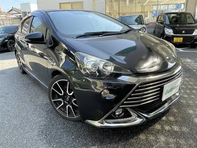 トヨタ アクア G G’s 福岡県 2015(平27)年 17.2万km ブラックマイカ 純正ナビ/（AM/FM/CD/DVD/SD/Bluetooth/ワンセグTV）/クルーズコントロール/横滑り防止/ビルドインETC/純正フロアマット/純正アルミホイール/ドライブレコーダー前/オートライト/フォグランプ/電格ミラー/ECOモード/EVモード/保証書/取扱説明書/スペアキー×１/プッシュスタート