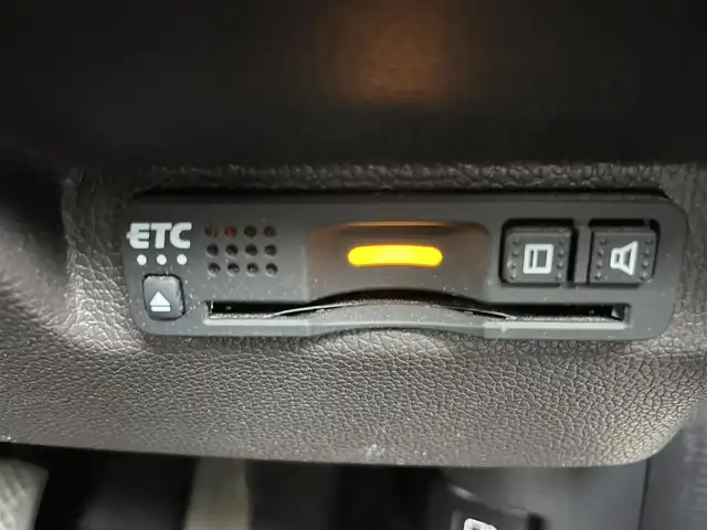 ホンダ フリード G ホンダセンシング 茨城県 2020(令2)年 5.2万km クリスタルブラックパール 純正9型ナビ/バックカメラ/フルセグ/衝突被害軽減ブレーキ/車線逸脱抑制装置/レーダークルーズコントロール/クリアランスソナー/両側電動スライドドア/ETC/ドラレコ/シートヒーター/LEDヘッドライト/スマートキー