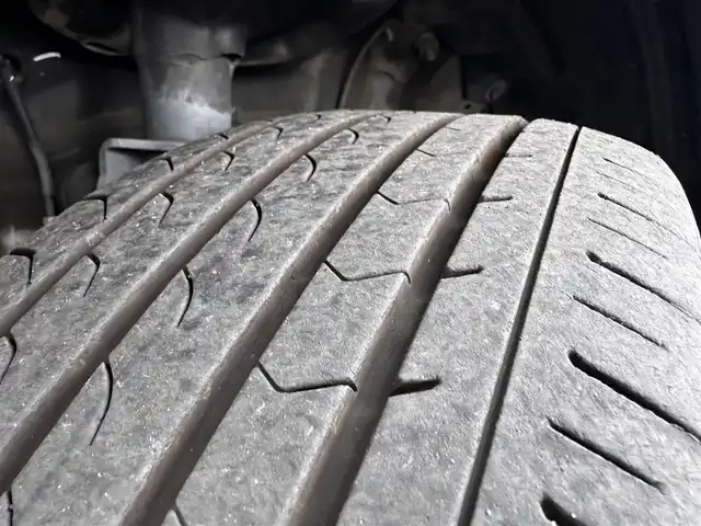 トヨタ エスクァイア Gi 宮城県 2019(令1)年 2.9万km ホワイトパールクリスタルシャイン セーフティセンスC/・プリクラッシュセーフティ/・レーンディパーチャーアラート/・オートマチックハイビーム/先行車発進告知機能/インテリジェントクリアランスソナー/純正12インチフリップダウンモニター（V12T-R68C）/純正9インチナビ（NSZT-Y68T）/・CD/DVD/・Bluetooth/・フルセグTV/バックカメラ/ビルトインETC/ドライブレコーダー/両側パワースライドドア/合皮シート/シートヒーター/ウッドコンビステアリング/ステアリングスイッチ/クルーズコントロール/LEDヘッドランプ/フォグランプ/オートライト/スマートキー＆プッシュスタート/スペアキー/電動格納ミラー/純正15インチAW/純正ドアバイザー/フロアマット/Wエアバッグ