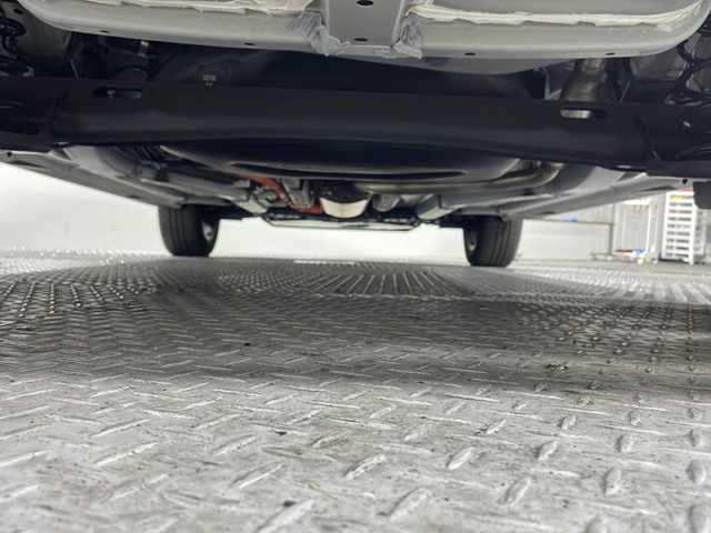ダイハツ ロッキー プレミアム G HEV 沖縄県 2022(令4)年 1.2万km シャイニングホワイトパール 禁煙車　/県外仕入れ/スマートアシストIII/→衝突被害軽減システム/→後方コーナーセンサー/→車線逸脱警報/→オートマチックハイビーム/バックカメラ/レーダークルーズコントロール/ハーフレザーシート/シートヒーター/電動パーキングブレーキ/ステアリングリモコン/USBポート/LEDヘッドライト