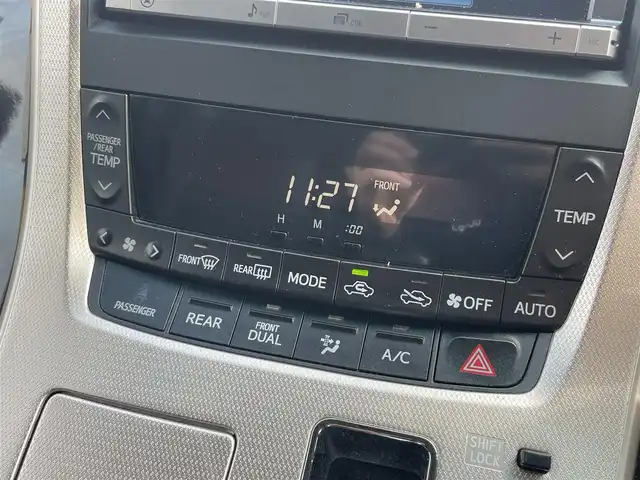 トヨタ アルファード 240S タイプゴールド 青森県 2012(平24)年 12万km ホワイトパールクリスタルシャイン (株)IDOMが運営する【じしゃロン青森店】の自社ローン専用車両になりますこちらは現金、またはオートローンご利用時の価格です。自社ローンご希望の方は別途その旨お申付け下さい。/スマートキー/純正HDDナビ/TV/バックカメラ/ビルトインETC/両側パワースライドドア/パワーバックドア/ハーフレザー/純正フロアマット