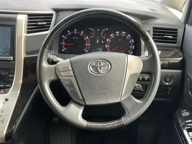 トヨタ アルファード 240S タイプゴールド 青森県 2012(平24)年 12万km ホワイトパールクリスタルシャイン (株)IDOMが運営する【じしゃロン青森店】の自社ローン専用車両になりますこちらは現金、またはオートローンご利用時の価格です。自社ローンご希望の方は別途その旨お申付け下さい。/スマートキー/純正HDDナビ/TV/バックカメラ/ビルトインETC/両側パワースライドドア/パワーバックドア/ハーフレザー/純正フロアマット