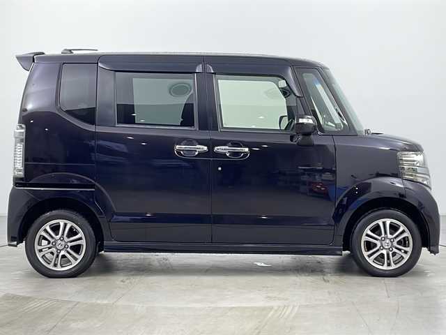 ホンダ Ｎ ＢＯＸ ＋ カスタム G Aパッケージ 道央・札幌 2014(平26)年 5.1万km プレミアムゴールドパープルパール ・4WD/・純正ナビ（CD＆DVD＆TV＆BT）/・バックカメラ/・片側パワースライドドア/・ドアミラーヒーター/・ETC/・社外エンジンスターター/・社外レーダー/・HIDヘッドライト/・オートライト/・純正AW14インチ/・スマートキー/・スペアキー