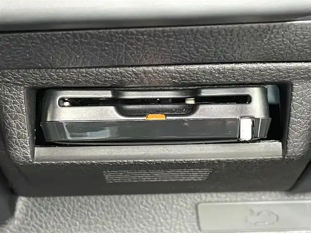 スバル レヴォーグ 1．6STIスポーツアイサイト 千葉県 2018(平30)年 8万km ストームグレーメタリック 専用コンビレザースポーツシート/STiマフラー/純正ダイアトーン8インチナビ/・CD/DVD/MSV/Bluetooth/フルセグTV/フロント/サイド/バックカメラ/アイサイト/・プリクラッシュセーフティー/・レーンキープアシスト/・アダプティブクルーズコントロール/アイサイトセイフティプラス/・ブラインドスポットモニター/・ハイビームアシスト/・スマートリヤビューモニター/前席パワーシート/前席シートヒーター/スマートキー/コーナーセンサー/純正18インチアルミホイール/純正LEDヘッドライト/フォグランプ/パドルシフト/ETC/ドアバイザー/サイド＆カーテンエアバッグ/ニーエアバッグ