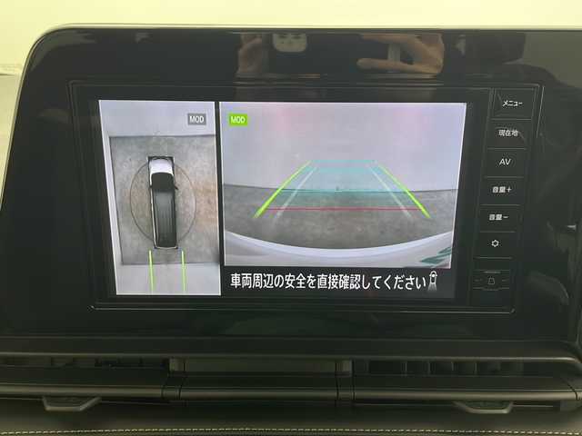 日産 セレナ ハイウェイスター V 秋田県 2023(令5)年 2.8万km 白 ４WD/純正メモリナビ(Bluetooth/フルセグ)/ビルトインETC/クルーズコントロール/全方位カメラ/前後ドライブレコーダー/前後コーナーセンサー/前席シートヒーター/後席シートヒーター/両側パワースライドドア/純正AW/パドルシフト/ステアリングヒーター/衝突被害軽減システム/オートマチックハイビーム/アイドリングストップ/LEDヘッドライト/スマートキー/スペアキー