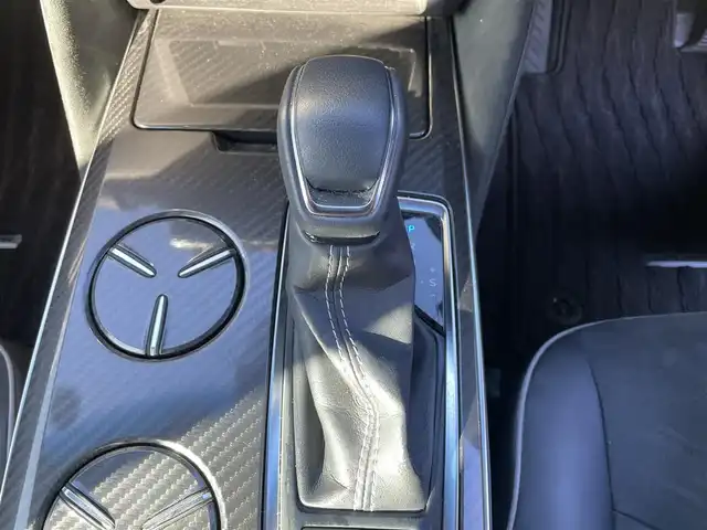 トヨタ クラウン ハイブリッド RS アドバンス 長野県 2018(平30)年 2.8万km ホワイトパールクリスタルシャイン フルセグテレビ/AM/FM/Bluetooth/AUX/USB/バックカメラ/ドアバイザー/ハンドルヒーター/クルーズコントロール/プッシュスタート/バックドアイージークローザー/LEDヘッドライト/ワンオーナー/スペアキー/カードキー/純正18インチAW/パワーウィンドウ/レーンキープアシスト/オートハイビーム/コーナーセンサー/シートヒーター/パワーシート