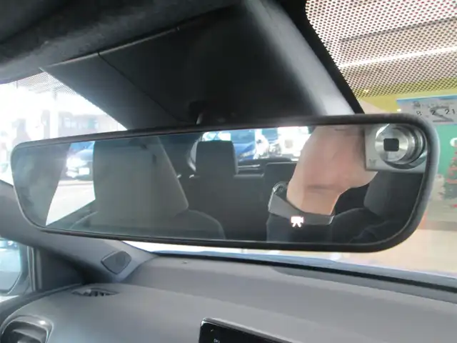 トヨタ ヤリス ハイブリッド Z 千葉県 2023(令5)年 0.1万km アイスピンクメタリック ワンオーナー/純正ディスプレイオーディオ/　【ナビ/USB/BT/AM/FM】/パノラミックビューモニター/LEDヘッドライト/プリクラッシュセーフティ/LTA/RCTA/PKSB/RSA/BSM/クリアランスソナー/レーダークルーズコントロール/前席シートヒーター/ステアリングヒーター/スイッチ付き革巻きステアリング/横滑り防止装置/オートライト/ビルトインETC/スマートキー/新車整備手帳/取扱説明書/ナビ説明書