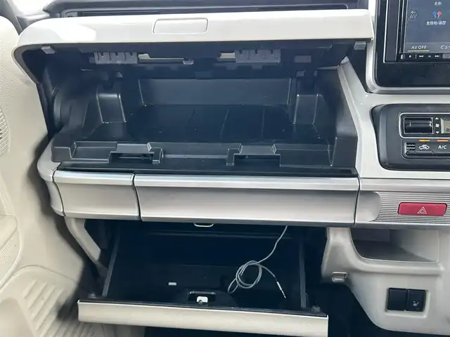 スズキ スペーシア HYBRID X 宮城県 2020(令2)年 10.6万km オフブルーメタリック/ホワイト2トーン 2トーンルーフパッケージ/・ホワイトルーフ/・ルーフ同色ドアミラー/・ルーフレール/＝＝＝/スズキセーフティサポート/・デュアルセンサーブレーキサポート/・車線逸脱警報/・誤発進抑制機能/・後方誤発進抑制機能/・後退時ブレーキサポート/・ふらつき警報/・先行車発進お知らせ機能/・ハイビームアシスト/社外ナビ/ワンセグ/CD/DVD/SD/AUX/AM/FM/バックカメラ/ビルトインETC/前後ドライブレコーダー/両側パワースライドドア/運転席シートヒーター/オートライト/オートエアコン/アイドリングストップ/電動格納ドアミラー/プッシュエンジンスタート/サイドバイザー/純正フロアマット/スマートキー/スペアキー