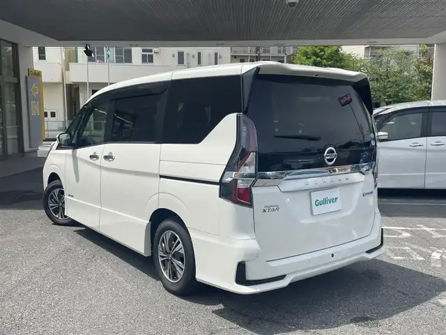日産 セレナ e－パワー ハイウェイスター V 兵庫県 2021(令3)年 1.4万km ブリリアントホワイトパール ワンオーナー/保証書/取扱説明書/純正SDナビ/Bluetooth/フルセグ/DVD・BD再生可能/全方位カメラ/ドライブレコーダー/ETC/両側パワースライド/クルーズコントロール（追尾あり）/BSM/スマートキー×２/レザーシート/純正フロアマット/純正アルミホイール/ドアバイザー