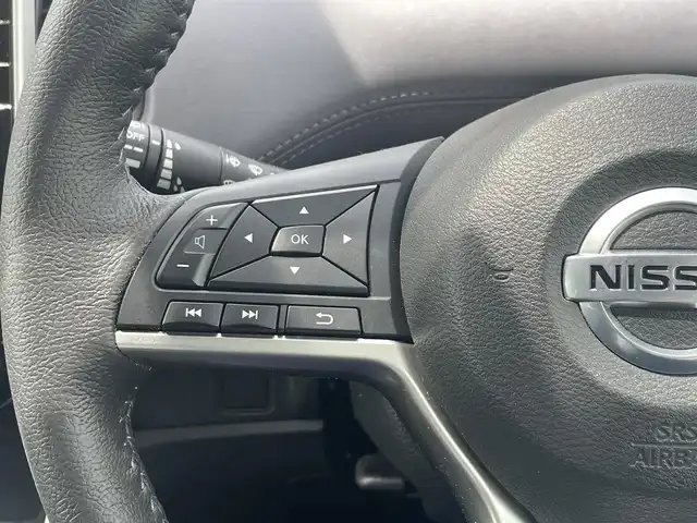 日産 セレナ e－パワー ハイウェイスター V 兵庫県 2021(令3)年 1.4万km ブリリアントホワイトパール ワンオーナー/保証書/取扱説明書/純正SDナビ/Bluetooth/フルセグ/DVD・BD再生可能/全方位カメラ/ドライブレコーダー/ETC/両側パワースライド/クルーズコントロール（追尾あり）/BSM/スマートキー×２/レザーシート/純正フロアマット/純正アルミホイール/ドアバイザー