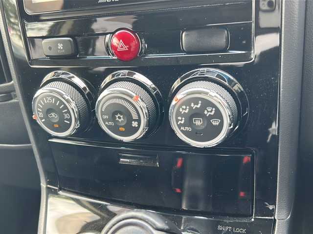 三菱 デリカＤ：５ D－Power package 大阪府 2018(平30)年 8.8万km ウォームホワイトパール 両側パワースライドドア/ALPINEナビ/フルセグTV/Bluetooth/DVD/CD/バックカメラ/10.1インチフリップモニター/4WD/前席シートヒーター/クルーズコントロール/スマートキー/スペアキー/取扱説明書/保証書/ETC