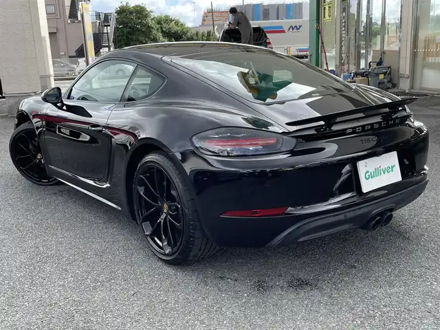 ポルシェ ポルシェ ７１８ケイマン スタイルエディション 神奈川県 2023(令5)年 0.6万km ジェットブラック ワンオーナー/6MT/スポーツクロノ/純正20インチAW/電動リヤスポイラー/黒革シート/ヘッドレスト刺繍/シートヒーター/純正メモリーナビ/純正CD/DVD/SD/USB/BT再生/バックカメラ /ETC2.0/360°ドライブレコーダー/クルーズコントロール/HIDライト/コーナーセンサー/アイドリングストップ/キーレス×2/純正フロアマット/R6年ディーラー整備記録/保証書・取説あり
