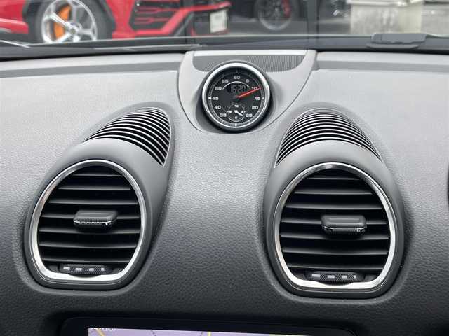 ポルシェ ポルシェ ７１８ケイマン スタイルエディション 神奈川県 2023(令5)年 0.6万km ジェットブラック ワンオーナー/6MT/スポーツクロノ/純正20インチAW/電動リヤスポイラー/黒革シート/ヘッドレスト刺繍/シートヒーター/純正メモリーナビ/純正CD/DVD/SD/USB/BT再生/バックカメラ /ETC2.0/360°ドライブレコーダー/クルーズコントロール/HIDライト/コーナーセンサー/アイドリングストップ/キーレス×2/純正フロアマット/R6年ディーラー整備記録/保証書・取説あり
