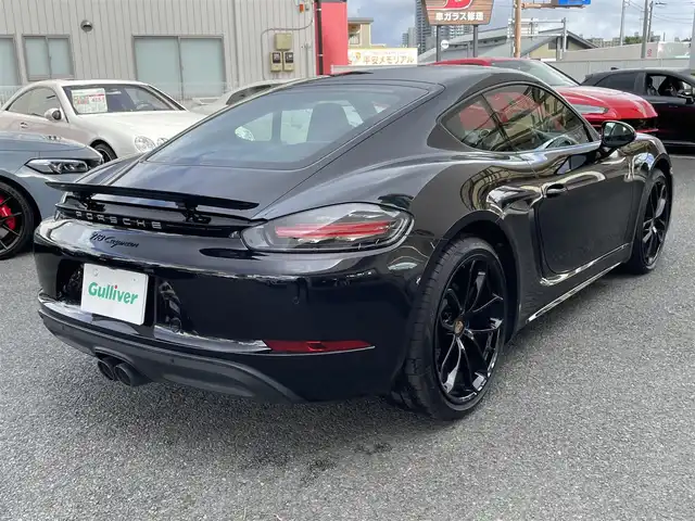 ポルシェ ポルシェ ７１８ケイマン スタイルエディション 神奈川県 2023(令5)年 0.6万km ジェットブラック ワンオーナー/6MT/スポーツクロノ/純正20インチAW/電動リヤスポイラー/黒革シート/ヘッドレスト刺繍/シートヒーター/純正メモリーナビ/純正CD/DVD/SD/USB/BT再生/バックカメラ /ETC2.0/360°ドライブレコーダー/クルーズコントロール/HIDライト/コーナーセンサー/アイドリングストップ/キーレス×2/純正フロアマット/R6年ディーラー整備記録/保証書・取説あり