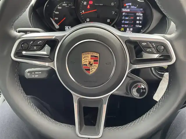 ポルシェ ポルシェ ７１８ケイマン スタイルエディション 神奈川県 2023(令5)年 0.6万km ジェットブラック ワンオーナー/6MT/スポーツクロノ/純正20インチAW/電動リヤスポイラー/黒革シート/ヘッドレスト刺繍/シートヒーター/純正メモリーナビ/純正CD/DVD/SD/USB/BT再生/バックカメラ /ETC2.0/360°ドライブレコーダー/クルーズコントロール/HIDライト/コーナーセンサー/アイドリングストップ/キーレス×2/純正フロアマット/R6年ディーラー整備記録/保証書・取説あり