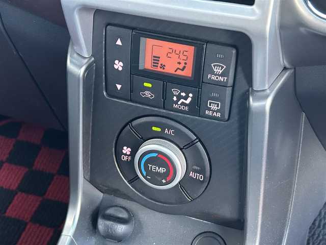 ダイハツ コペン セロS 静岡県 2019(令1)年 2.2万km マタドールレッドP 純正ナビ/バックカメラ/ドラレコ/シートヒーターD/N/LEDヘッドランプ/RECAROシート/ドラレコ/Ｓ専用パドルシフト/専用レカロ/シートヒーター/ＲＥＣＡＲＯ/ＭＯＭＯ本革巻きステアリング/電動開閉オープンルーフ/スマートキー