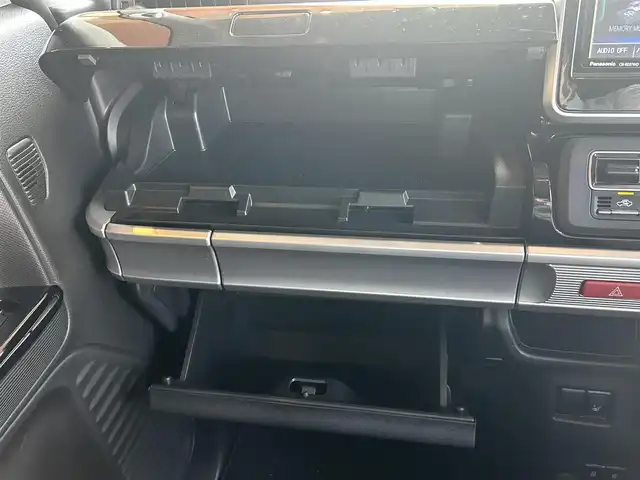 スズキ スペーシア カスタム HYBRID XS 千葉県 2021(令3)年 5.1万km ブルーイッシュブラックパール3 ワンオーナー/社外ナビ/【CD/DVD/BT/フルセグTV】/バックカメラ/クルーズコントロール(追従走行有り)/衝突被害軽減ブレーキ/車線逸脱警報/横滑り防止/両側パワースライドドア/ハーフレザーシート/運転席シートヒーター/コーナー、バックセンサー/ETC/ドライブレコーダー/オートライト/純正LEDライト/フォグランプ/スマートキー/プッシュスタート/アイドリングストップ/純正アルミホイール 15インチ/ドアバイザー/純正フロアマット/スペアキー×1【スマートキー】/新車時整備手帳（保証書）/取扱説明書/記録簿有