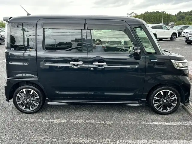 スズキ スペーシア カスタム HYBRID XS 千葉県 2021(令3)年 5.1万km ブルーイッシュブラックパール3 1オーナー ナビCN-RE07WD バックカメラ 両側電動スライドドア ETC ドラレコ クルコン シートヒーター １５インチAW　衝突被害軽減ブレーキ レンアシスト LEDライト バックセンサー/ワンオーナー/社外ナビ/【CD/DVD/BT/フルセグTV】/バックカメラ/クルーズコントロール(追従走行有り)/衝突被害軽減ブレーキ/車線逸脱警報/横滑り防止/両側パワースライドドア/ハーフレザーシート/運転席シートヒーター/コーナー、バックセンサー/ETC/ドライブレコーダー/オートライト/純正LEDライト/フォグランプ/スマートキー/プッシュスタート/アイドリングストップ/純正アルミホイール 15インチ/ドアバイザー/純正フロアマット/スペアキー×1【スマートキー】/新車時整備手帳（保証書）/取扱説明書/記録簿有