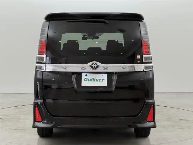 トヨタ ヴォクシー ZS 煌Ⅱ 福岡県 2020(令2)年 7.4万km ブラック 純正１０型ナビ　/バックカメラ　/ビルトインＥＴＣ　/前後ドラレコ　/クルコン　/コーナーセンサー　/衝突軽減ブレーキ　/レーンキープ　/アクセル踏み間違い防止　/両側電動スライドドア　/純正１６インチＡＷ　/ＬＥＤライト