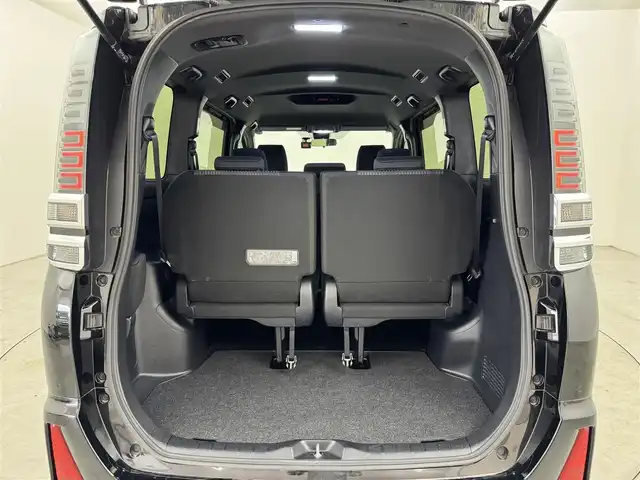 トヨタ ヴォクシー ZS 煌Ⅱ 福岡県 2020(令2)年 7.4万km ブラック 純正１０型ナビ　/バックカメラ　/ビルトインＥＴＣ　/前後ドラレコ　/クルコン　/コーナーセンサー　/衝突軽減ブレーキ　/レーンキープ　/アクセル踏み間違い防止　/両側電動スライドドア　/純正１６インチＡＷ　/ＬＥＤライト