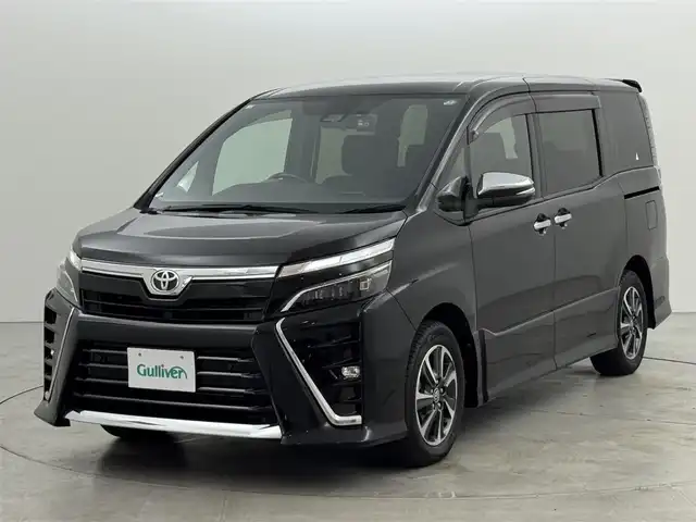 トヨタ ヴォクシー ZS 煌Ⅱ 福岡県 2020(令2)年 7.4万km ブラック 純正１０型ナビ　/バックカメラ　/ビルトインＥＴＣ　/前後ドラレコ　/クルコン　/コーナーセンサー　/衝突軽減ブレーキ　/レーンキープ　/アクセル踏み間違い防止　/両側電動スライドドア　/純正１６インチＡＷ　/ＬＥＤライト