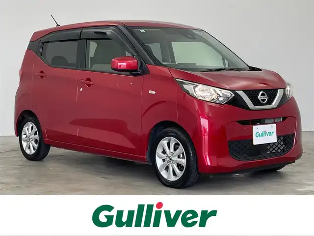 日産 デイズ X 埼玉県 2021(令3)年 1.3万km スパークリングレッドM 社外ナビ　バックカメラ　ＥＴＣ　ドライブレコーダー　エマージェンシーブレーキ　ステアリングスイッチ　プッシュスタート　スマートキー　純正アルミホイール　オートライト　Ｂｌｕｅｔｏｏｔｈ