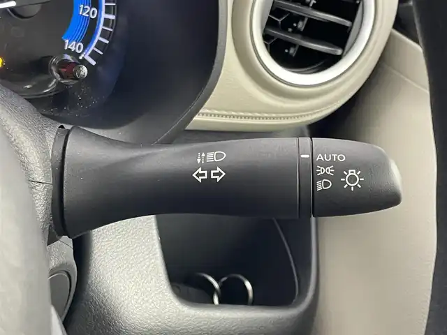日産 デイズ X 埼玉県 2021(令3)年 1.3万km スパークリングレッドM 社外ナビ　バックカメラ　ＥＴＣ　ドライブレコーダー　エマージェンシーブレーキ　ステアリングスイッチ　プッシュスタート　スマートキー　純正アルミホイール　オートライト　Ｂｌｕｅｔｏｏｔｈ