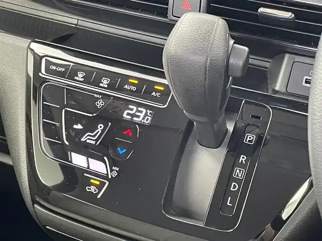 日産 デイズ X 埼玉県 2021(令3)年 1.3万km スパークリングレッドM 社外ナビ　バックカメラ　ＥＴＣ　ドライブレコーダー　エマージェンシーブレーキ　ステアリングスイッチ　プッシュスタート　スマートキー　純正アルミホイール　オートライト　Ｂｌｕｅｔｏｏｔｈ