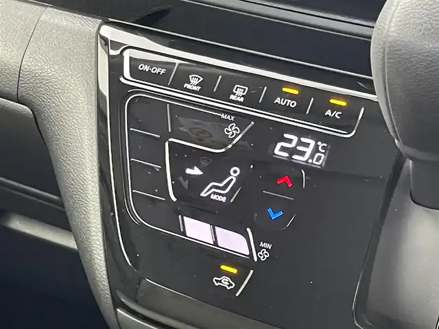 日産 デイズ X 埼玉県 2021(令3)年 1.3万km スパークリングレッドM 社外ナビ　バックカメラ　ＥＴＣ　ドライブレコーダー　エマージェンシーブレーキ　ステアリングスイッチ　プッシュスタート　スマートキー　純正アルミホイール　オートライト　Ｂｌｕｅｔｏｏｔｈ