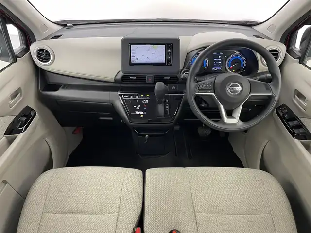日産 デイズ X 埼玉県 2021(令3)年 1.3万km スパークリングレッドM 社外ナビ　バックカメラ　ＥＴＣ　ドライブレコーダー　エマージェンシーブレーキ　ステアリングスイッチ　プッシュスタート　スマートキー　純正アルミホイール　オートライト　Ｂｌｕｅｔｏｏｔｈ