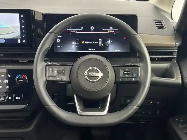 日産 セレナ e－パワー ハイウェイスター V 鹿児島県 2023(令5)年 2.2万km 赤Ⅱ 純正12.3インチディスプレイオーディオ(ナビ機能有)/フルセグ BT FM AM USB/プロパイロット/アラウンドビューモニター/ブラインドスポットモニター/ワイヤレス充電/デジタルインナーミラー/ハンドルヒーター/シートヒーター/2列目シートヒーター/前後ドライブレコーダー/電子パーキング/AUTO HOLD/LEDヘッドライト/AUTOライト/オートマチックハイビーム/カーテンエアバッグ
