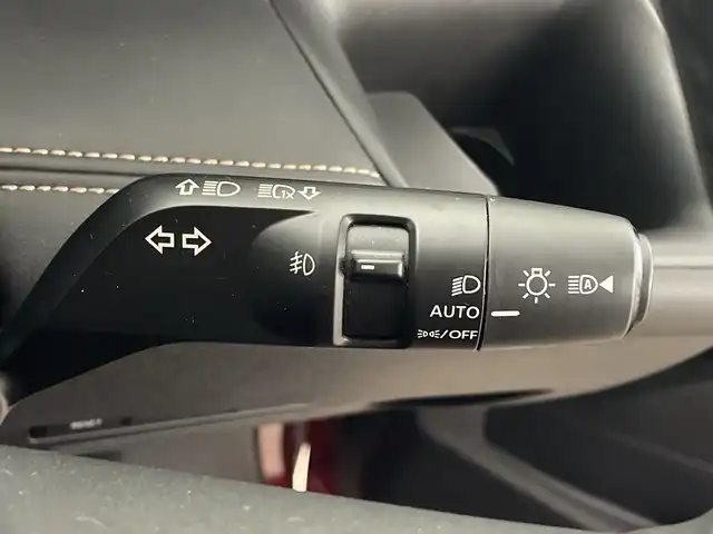 日産 セレナ e－パワー ハイウェイスター V 鹿児島県 2023(令5)年 2.2万km 赤Ⅱ 純正12.3インチディスプレイオーディオ(ナビ機能有)/フルセグ BT FM AM USB/プロパイロット/アラウンドビューモニター/ブラインドスポットモニター/ワイヤレス充電/デジタルインナーミラー/ハンドルヒーター/シートヒーター/2列目シートヒーター/前後ドライブレコーダー/電子パーキング/AUTO HOLD/LEDヘッドライト/AUTOライト/オートマチックハイビーム/カーテンエアバッグ