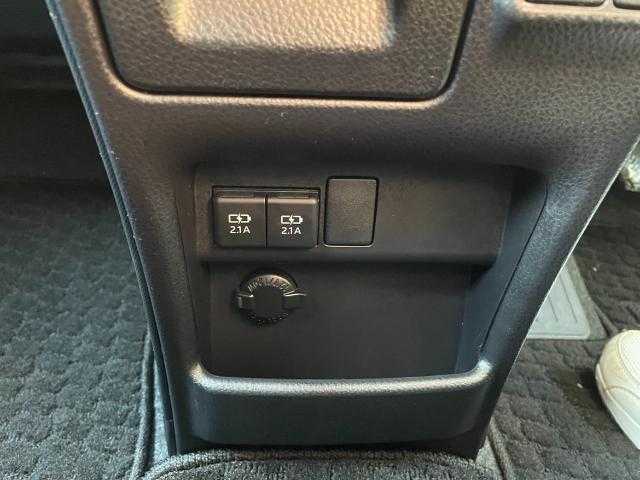 トヨタ ヴォクシー ZS 煌Ⅲ 岩手県 2020(令2)年 2.4万km ブラック 社外ＳＤナビ　フルセグＴＶ／ＣＤ／ＤＶＤ／Ｂｌｕｅｔｏｏｔｈ　/バックカメラ/ＥＴＣ/両側パワースライドドア　/寒冷地仕様　/クルーズコントロール　/前後ドライブレコーダー/４ＷＤ　/ハーフレザーシート