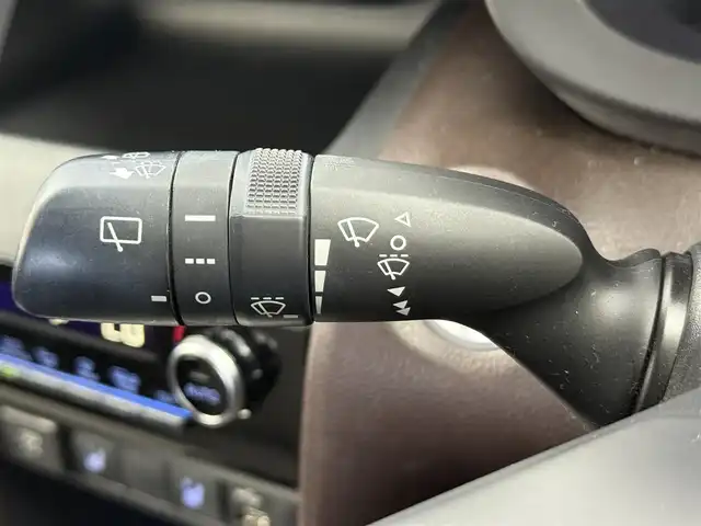 トヨタ ヤリスクロス ハイブリッド Z 愛知県 2021(令3)年 3.1万km ブラックマイカ トヨタセーフティーセンス/トヨタチームメイト/・アドバンスパーク/レーダークルーズコントロール/アラウンドビューモニター/純正ディスプレイナビ/・Bluetooth/・フルセグTV/・ミラーキャスト/AC100V/ハーフレザーシート/パワーシート/革巻きステアリング/シートヒーター/純正アルミホイール/USB
