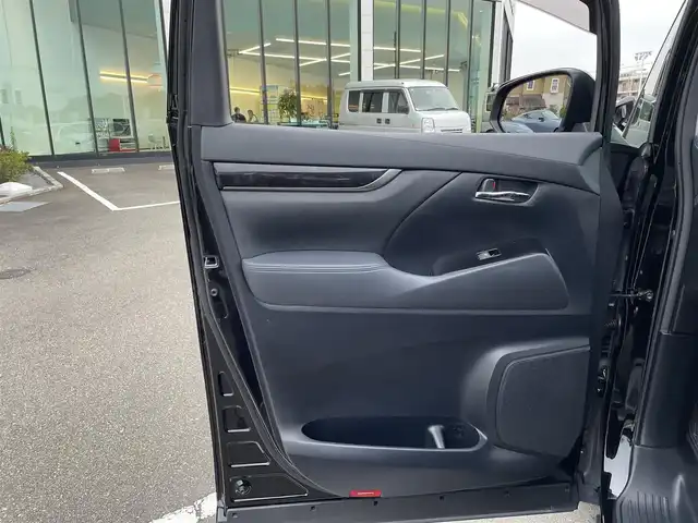 トヨタ ヴェルファイア Z Aエディション 東京都 2018(平30)年 9.5万km ブラック トヨタ純正10インチT-Connectナビ/・フルセグTV/・Bluetooth接続/前後ドライブレコーダー（Gloryse A120）/レーダークルーズコントロール/プリクラッシュセーフティーシステム(PCS)/レーントレーシングアシスト（LTA）/ロードサインアシスト（RSA）/先行車先行車発進告知/クリアランスソナー/フリップダウンモニター/両側パワースライドドア/バックカメラ/電子パーキング/オートホールド/オートハイビーム/純正フロアマット/純正18インチアルミホイール/100V充電/ドアバイザー/ETC/スマートキー/スペアキー