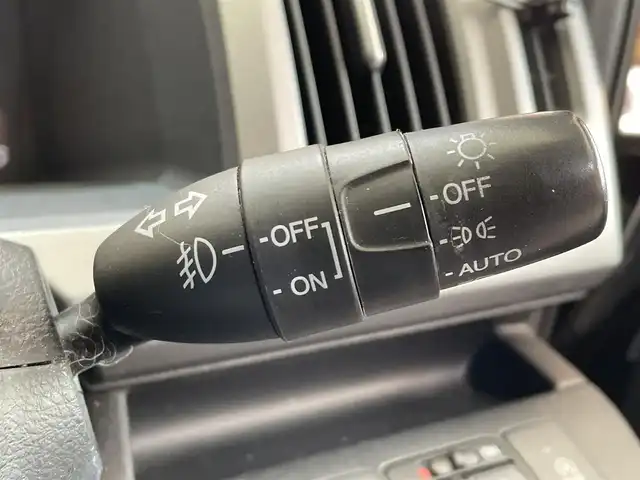 ホンダ ステップワゴン スパーダ Z クールスピリット 岩手県 2012(平24)年 14.3万km プレミアムスパークルブラックパール ギャザズ後席モニター/クルーズコントロール/両側パワースライドドア/横滑り防止装置/アイドリングストップ/パドルシフト/ヒルスタートアシスト機能/アクティブコーナリングライト/純正ナビ/バックカメラ/ETC/HIDヘッドライト/フォグライト/純正16インチアルミホイール