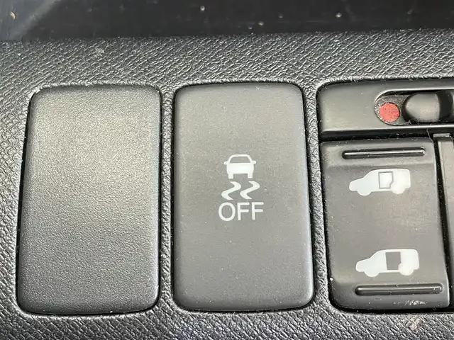 ホンダ ステップワゴン スパーダ Z クールスピリット 岩手県 2012(平24)年 14.3万km プレミアムスパークルブラックパール ギャザズ後席モニター/クルーズコントロール/両側パワースライドドア/横滑り防止装置/アイドリングストップ/パドルシフト/ヒルスタートアシスト機能/アクティブコーナリングライト/純正ナビ/バックカメラ/ETC/HIDヘッドライト/フォグライト/純正16インチアルミホイール