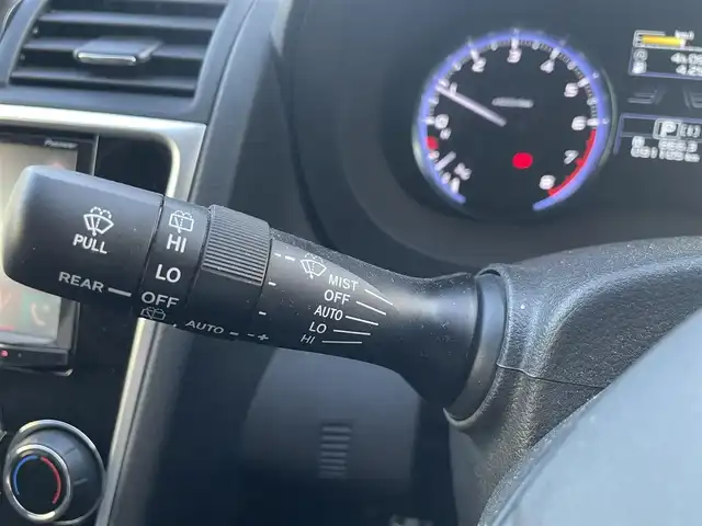 スバル レヴォーグ 1．6GT－S アイサイト 宮崎県 2015(平27)年 9.2万km クリスタルホワイトP 純正ナビ/（FH-100DVD）（BT）（DVD再生）/パワーシート/クルーズコントロール/コーナーセンサー/エアバックW+サイド/MT付きAT/（パドルシフト有り）/アイドリングストップ/レーンアシスト/純正アルミホイール/純正フロアマット/パワースタリング/パワーウインドウ/スマートキー/オートライト/純正LED/ABS/ETC