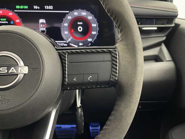 日産 オーラ ニスモ 栃木県 2024(令6)年 1.1万km スーパーブラック SSR17インチアルミホイール(夏タイヤミシュランPS4)×4本積込/柿本改マフラー/RS-Rダウンサス/衝突被害軽減ブレーキシステム/誤発進抑制機能(前進時)/車線逸脱警報システム/オートマチックハイビーム/後側方車両検知警報システム/後退時車両検知警報システム/全方位カメラ/LEDヘッドライト/フォグライト/バックフォグ/オートエアコン/オートライト/プッシュスタート/スマートキー/ステアリングスイッチ/純正ナビ/（CD/DVD/BT/TV/AM/FM)/インテリジェントルームミラー/コーナーセンサー/USB接続/純正17インチアルミホイール/スマートキー×2本