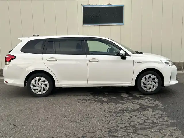 トヨタ カローラ フィールダー ハイブリッドEX 福島県 2020(令2)年 13.1万km スーパーホワイトⅡ (株)IDOMが運営する【じしゃロン福島店】の自社ローン対象車両になります。こちらは現金ご利用時の価格です。自社ローンご希望の方は別途その旨お申付け下さい。/社外ナビ/地デジTV/ワイパーデアイサー/オートマチックハイビーム/ドアバイザー/ETC2.0/夏タイヤ積込（２０２０年式）/ドライブレコーダー/プリクラッシュセーフティ