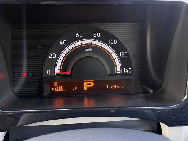 スズキ ＭＲワゴン X 道東・釧路十勝 2011(平23)年 7.2万km パールホワイト ・4WD/・純正液晶オーディオ/（FM・AM・USB・CD）/・バックカメラ/・ハロゲンライト/・ヘッドライトレベライザー/・運転席のみシートヒーター/・純正フロアマット/・ドアバイザー/・電格ミラー/・スマートキー/・プッシュスタート/・保証書